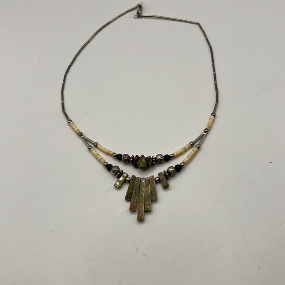 Vintage Korea Silver Tone Necklace 17' Liquid Beads and Jade Boho  Western - Picture 2 of 12